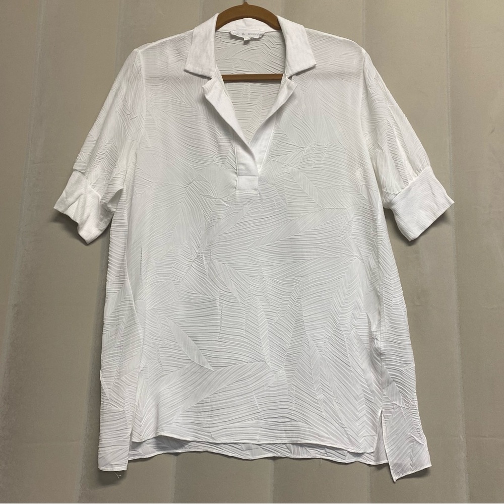 Lola & Sophie Anthropologie Women’s Top Blouse Medium Leaf Print Contrast Trim